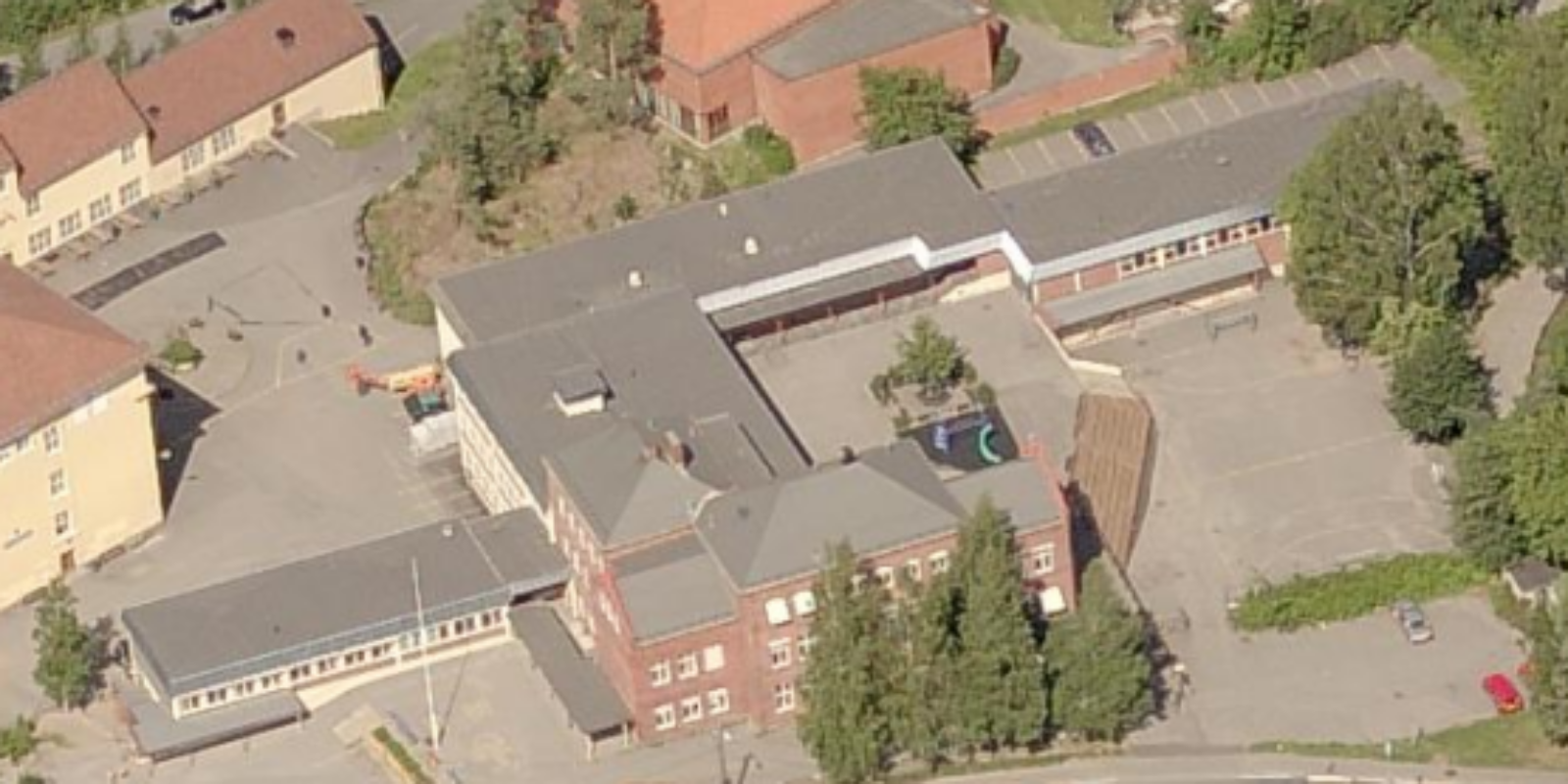 Lysaker_skole-555x285